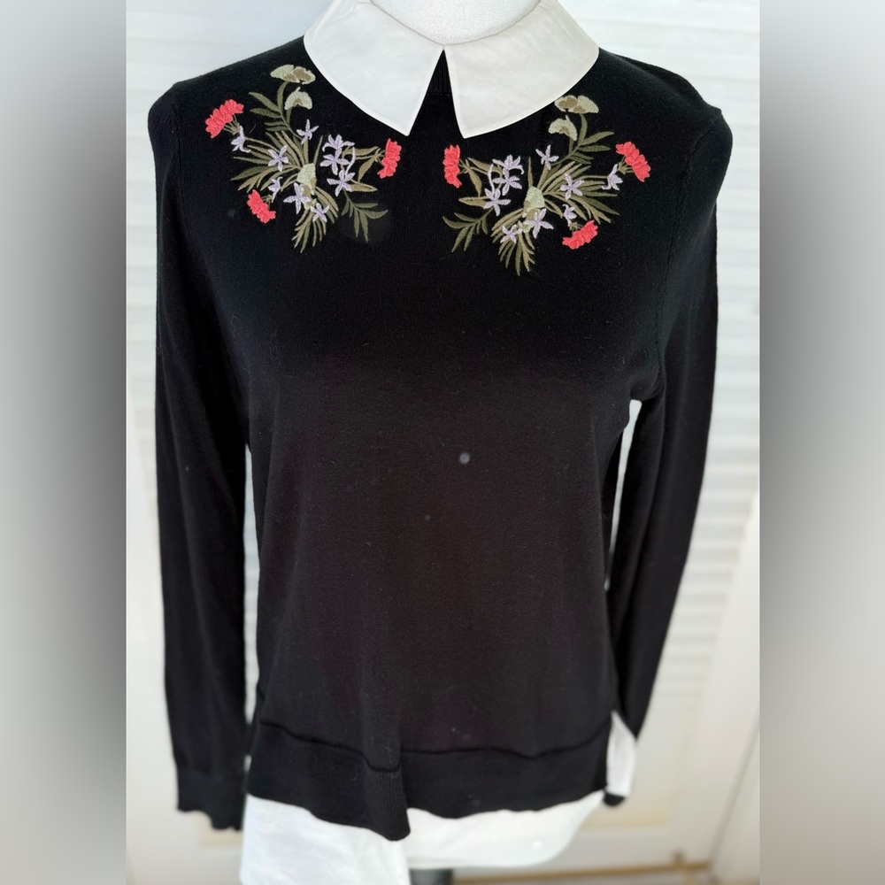 Beautiful Ted Baker size 1 top with blouse effect. Fits size 4/6